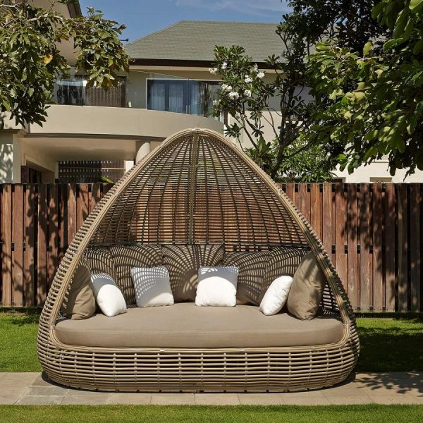 Shade Garden Seat - Image 3